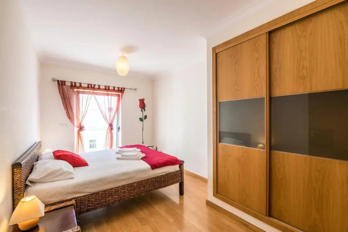 Apartamento luminoso próximo da praia e da marina Portimão Exterior foto